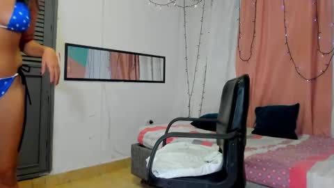 Snapshot of salome_domi chatting on 12.04.24 salome online show from 12.04.24