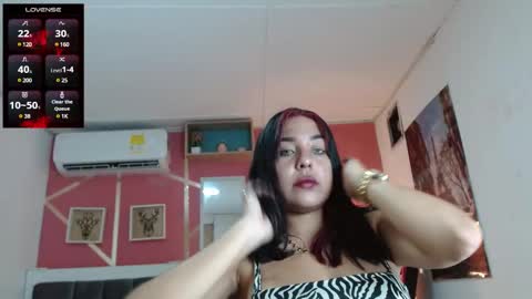 Snapshot of salome_domi chatting on 12.11.24 salome online show from 12.11.24