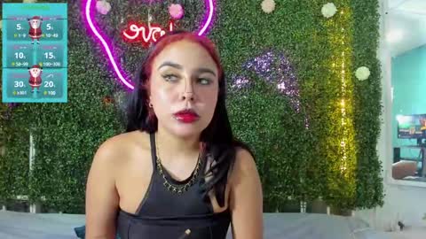 Snapshot of salome_domi chatting on 12.15.24 salome online show from 12.15.24