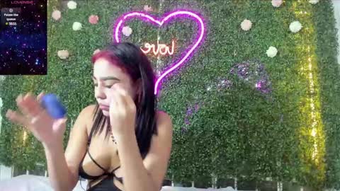 Snapshot of salome_domi chatting on 12.22.24 salome online show from 12.22.24