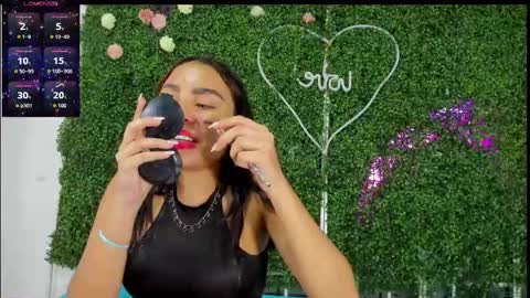 Snapshot of salome_domi chatting on 03.09.25 salome online show from 03.09.25