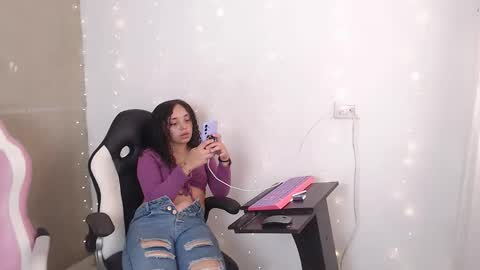 Snapshot of salome_horny3 chatting on 09.14.25 salome_horny3 online show from 09.14.25