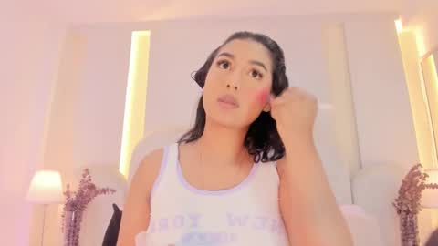 Snapshot of salomebell chatting on 09.13.25   online show from 09.13.25