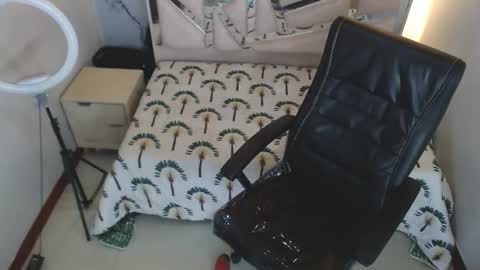 salomemilf202 online show from 09.09.25