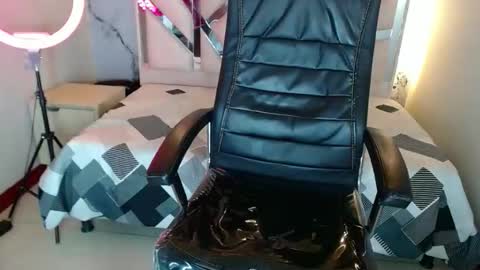 salomemilf202 online show from 10.04.25