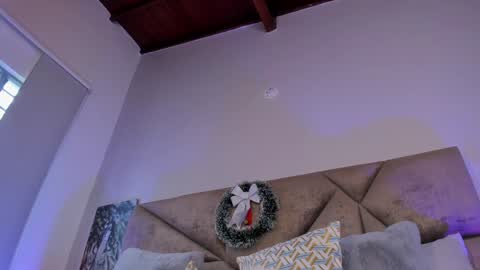 Snapshot of salomesimos1 chatting on 12.22.24 Salome online show from 12.22.24