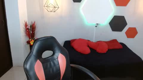 Snapshot of salomeswet chatting on 12.25.24 martina online show from 12.25.24