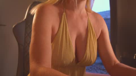 IsaBella-  online show from 11.19.25