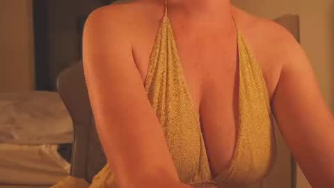 Snapshot of saltedhoney chatting on 07.04.26 IsaBella- online show from 07.04.26