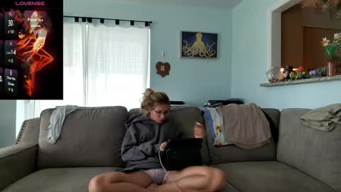 Salty Captain 69  Hat Girl 69 online show from 09.23.25