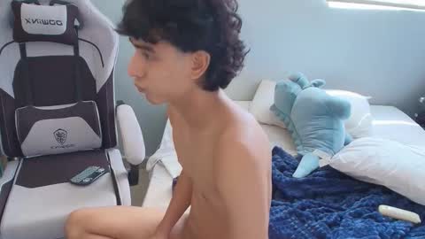 salvatore_montt online show from 10.15.25