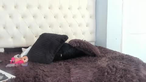 saly moon online show from 09.15.25