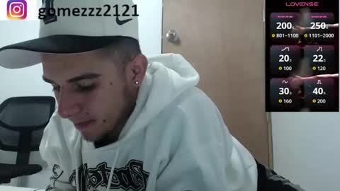 Snapshot of sam2121_ chatting on 11.12.25 Sam online show from 11.12.25