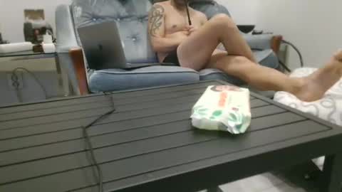 sam_love1985 online show from 11.12.25