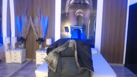 SAM MANSON online show from 11.04.25