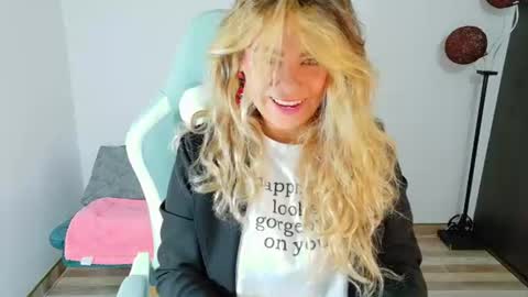 Snapshot of sam_sexual_enjoyment chatting on 06.12.26 sam_sexual_enjoyment online show from 06.12.26