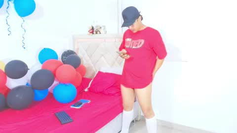 sam_tnt9 online show from 06.18.26