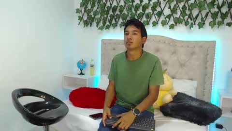 Sam Torres  online show from 09.09.25