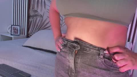 Snapshot of samaantha_white_ chatting on 09.23.25 Samaantha online show from 09.23.25