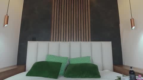   online show from 12.14.25