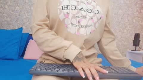 Samanta online show from 02.15.25