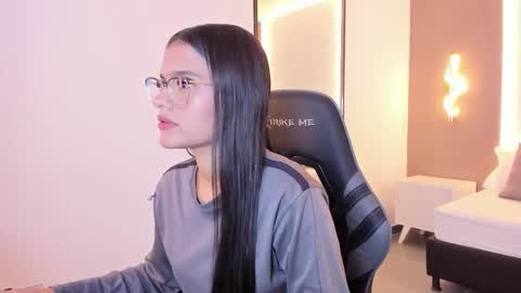 S A M A N T A online show from 09.11.25