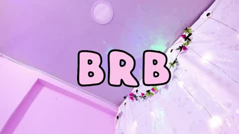 Snapshot of samanta_roberts1 chatting on 02.11.25 Samanta online show from 02.11.25