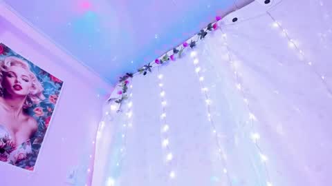 Snapshot of samanta_roberts1 chatting on 03.06.25 Samanta online show from 03.06.25