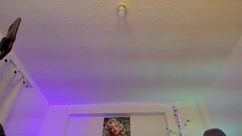 Snapshot of samanta_roberts1 chatting on 11.04.25 Samanta online show from 11.04.25