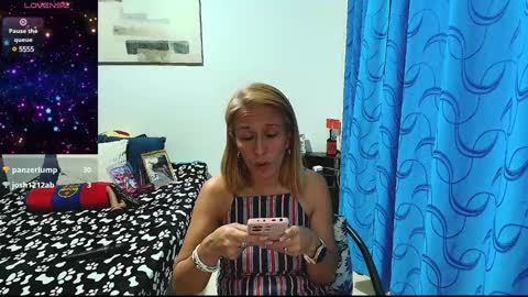 Snapshot of samanta_stone69 chatting on 01.17.25 Samanta Stone online show from 01.17.25
