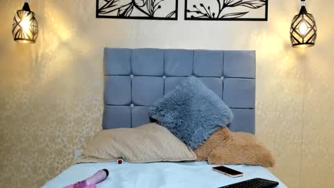 Snapshot of samantaparty1 chatting on 09.30.25 Samanta online show from 09.30.25