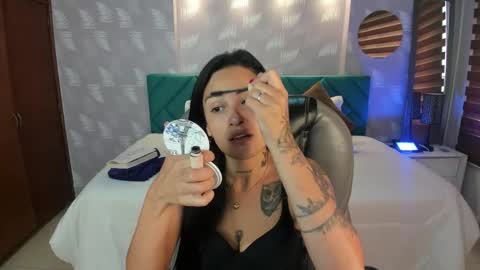 natalia online show from 10.21.25