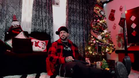 Snapshot of samantha_abrill chatting on 12.10.24 Samantha and Victor online show from 12.10.24