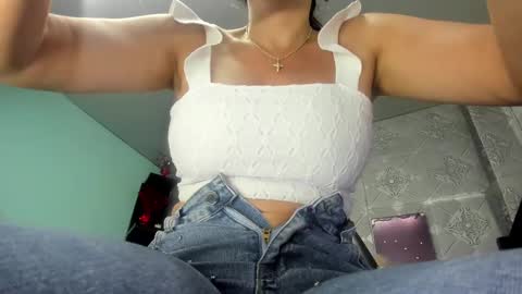 samantha_milfs online show from 02.25.25