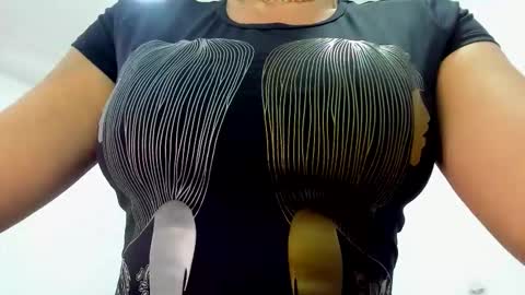 samantha_milfs online show from 10.28.25