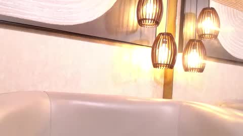 Mari  online show from 09.11.25