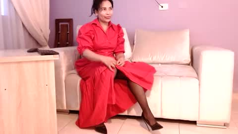 Snapshot of samantha_thompsoon chatting on 10.13.25 samantha_thompsoon online show from 10.13.25