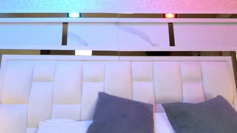 samanthaa_sm online show from 11.20.25