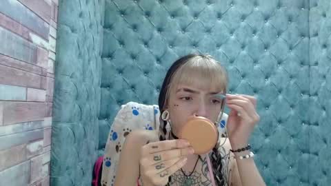 Snapshot of samanthaa_smitth chatting on 10.02.25 Samantha Smitth online show from 10.02.25