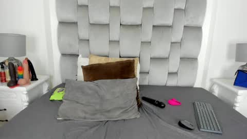 Samantha online show from 01.03.25