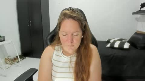 Samantha samy online show from 11.15.25