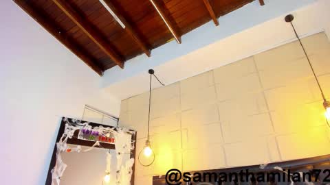 Snapshot of samanthamilan chatting on 10.28.25 Alejandra  online show from 10.28.25