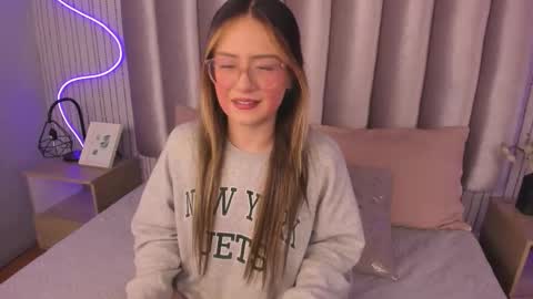 Alejandra  online show from 10.28.25