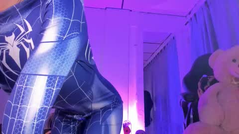 Sam online show from 10.10.25