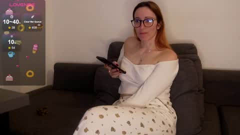 Snapshot of samarafromthewell chatting on 12.18.24 Samara From The Well online show from 12.18.24