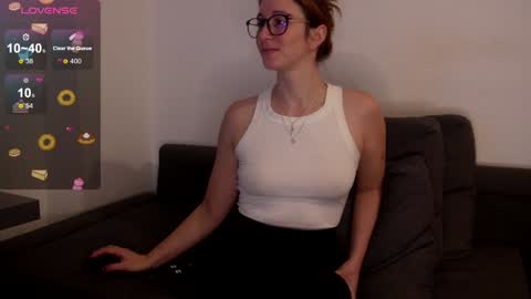 Snapshot of samarafromthewell chatting on 12.23.24 Samara From The Well online show from 12.23.24