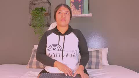 S A M A R A  online show from 10.15.25