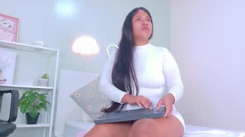 S A M A R A  online show from 10.18.25