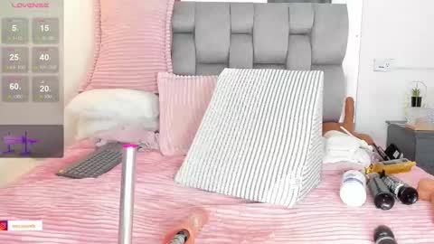 Samara Wells online show from 09.22.25