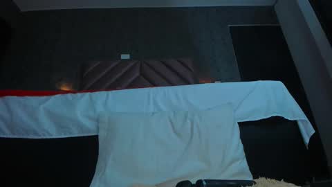 Sara  online show from 11.02.25